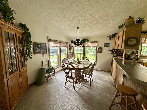 5th image of 18860 Lockwood Lake Rd