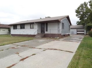 845 W Division St, Hardin, MT 59034