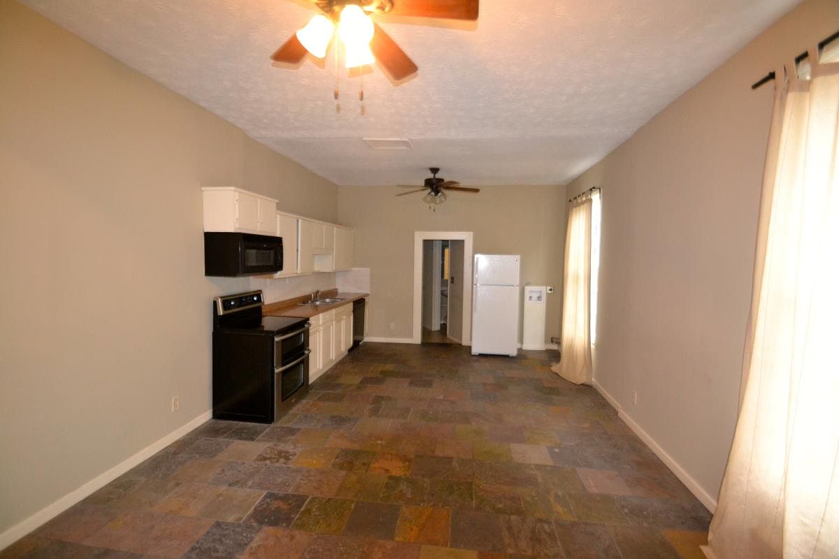 735 2nd Ave APT 3, Columbus, GA 31901 Zillow