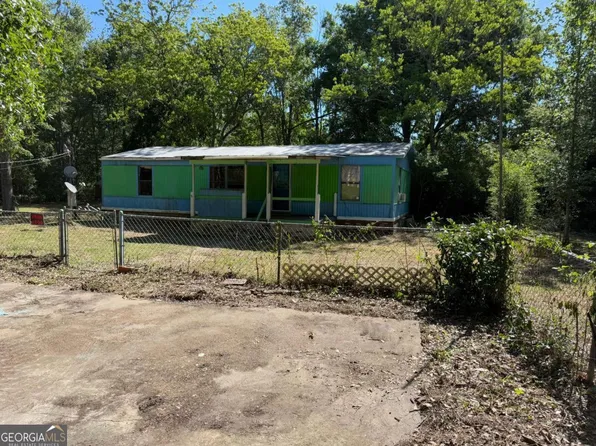 1601 Montgomery St, Waycross, GA 31503