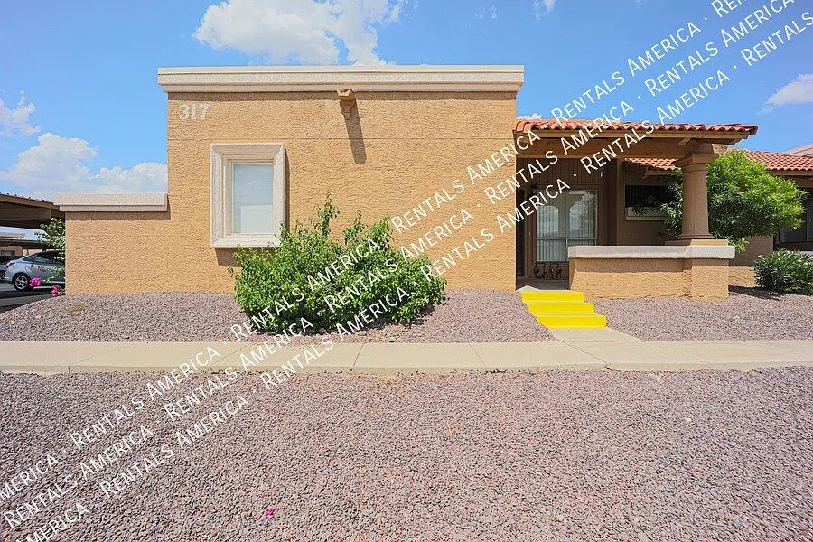 Move in special - 1 month free on 12-month lease! — Photo 2