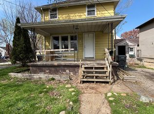 1008 Tacken St, Flint, MI 48532