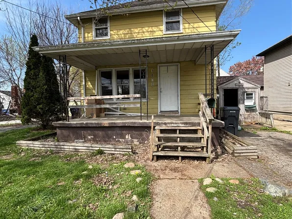 1008 Tacken St, Flint, MI 48532