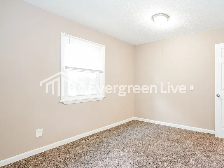 4752 Huxley Ct — Photo 10