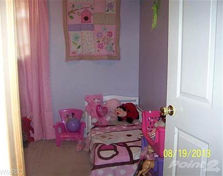 5th image of 2579 Douer St