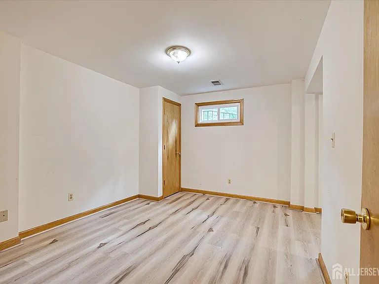 23 Cardownie St — Photo 56