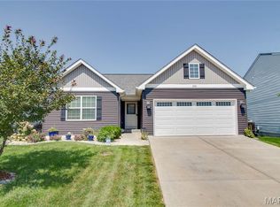 6806 Scenic Byways Ln, Godfrey, IL 62035