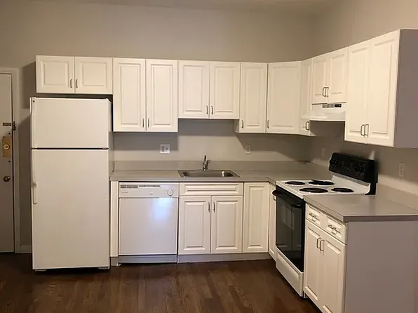15 Stearns Rd, Brookline, MA
