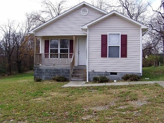 2nd image of 1010 Dillard St
