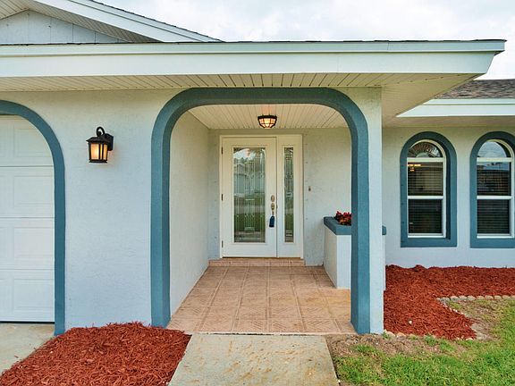 2nd image of 715 Verbenia Dr