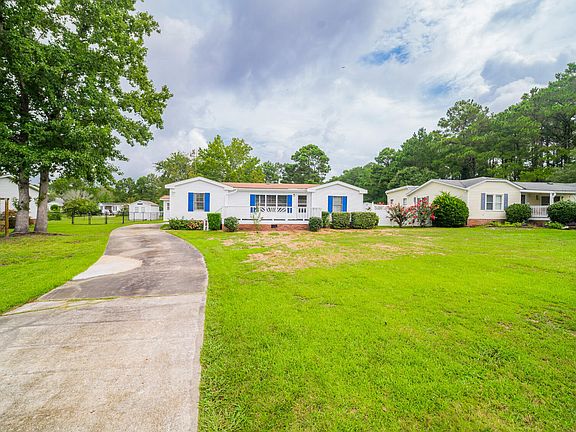 3rd image of 1076 Clubview Lane SW