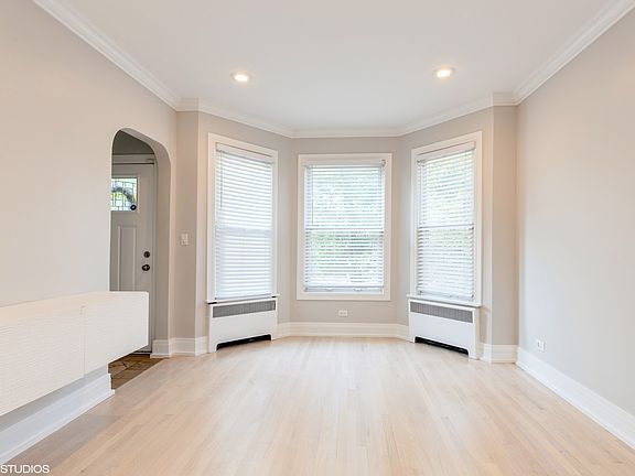 2nd image of 5393 N Bowmanville Ave