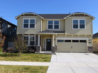 6230 W Los Flores Dr, Meridian, ID 83646