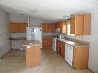 914 3rd St, Carrabelle, FL 32322