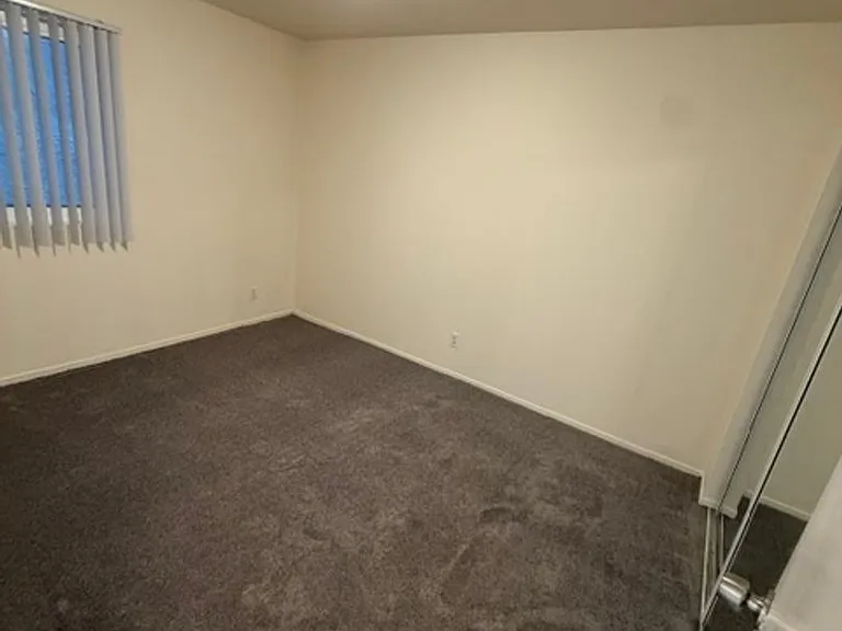 407 Fairmount Ave — Photo 38