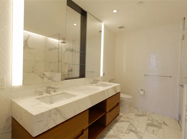 30 Riverside Boulevard image 7 of 34