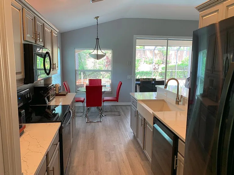 10019 Colonial Country Club Blvd — Photo 4