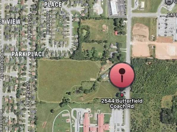 2544 Butterfield Coach Rd, Springdale, AR 72764