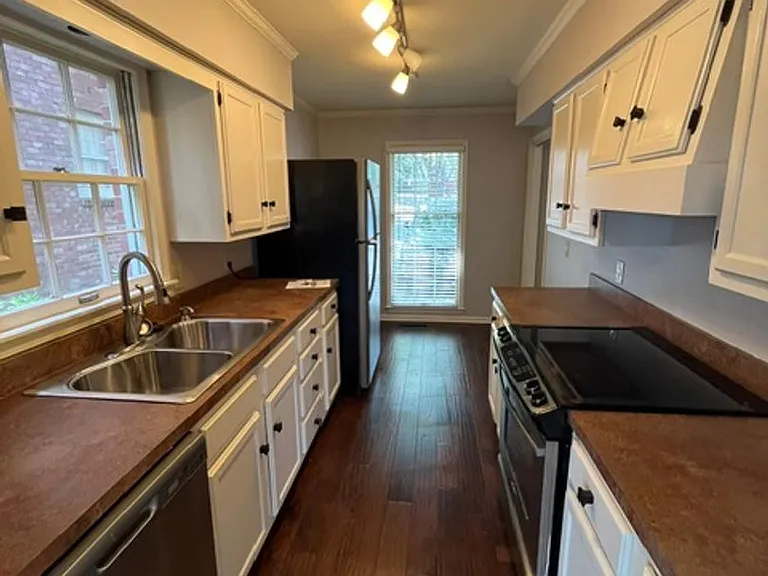 2805 Foxcroft Rd #704 — Photo 14