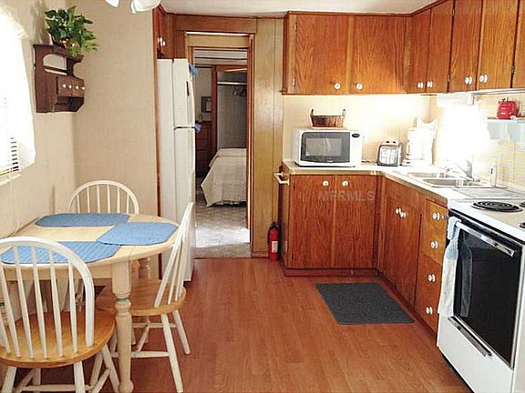 Eat in Kitchen