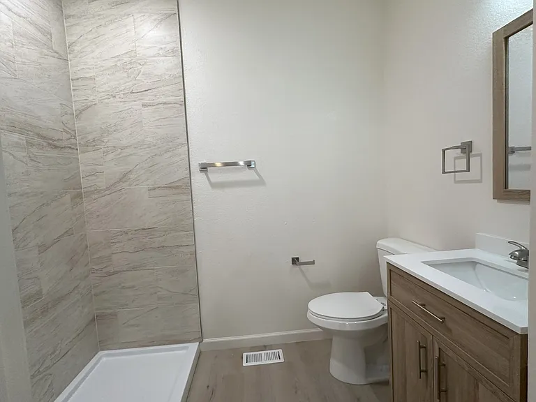 1744 Mariposa Rd #B1 — Photo 20