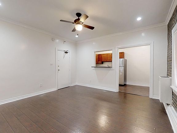 3rd image of 738 S New Hampshire Ave #108