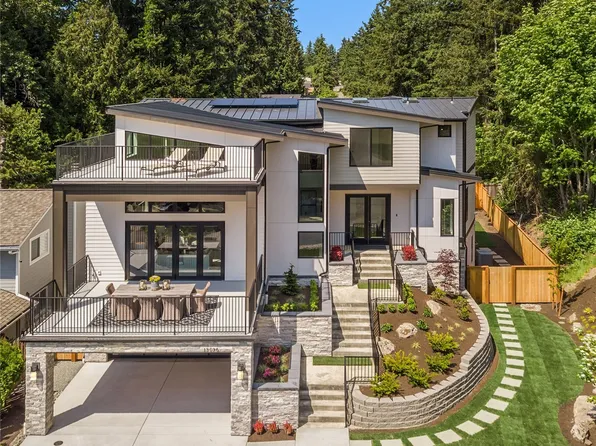 13036 NE 1st Street, Bellevue, WA 98005