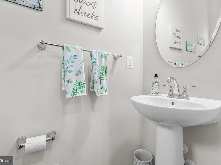 6427 Hawkeye Dr — Photo 62