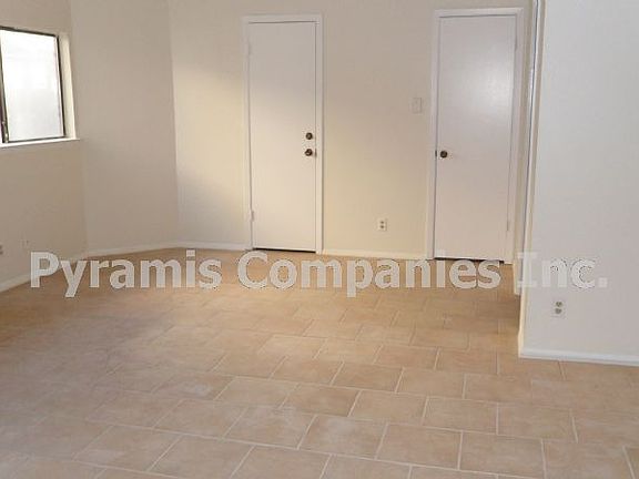 3rd image of 3315 Falcon Grove Dr