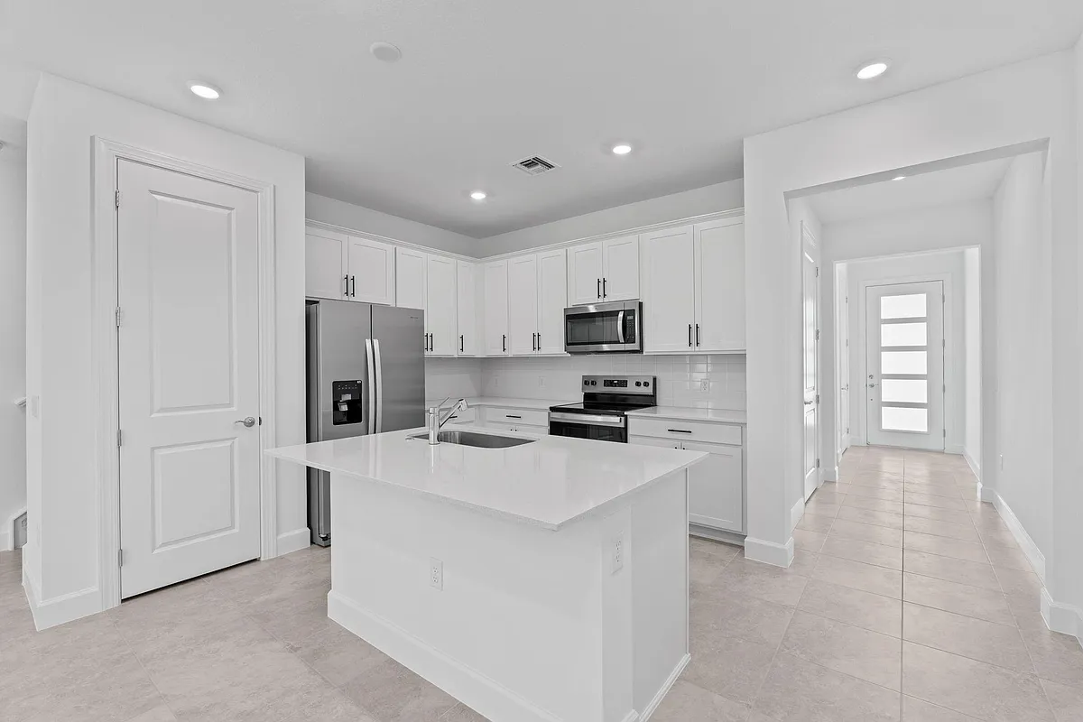 Building Photo - 4291 Efendi Dr