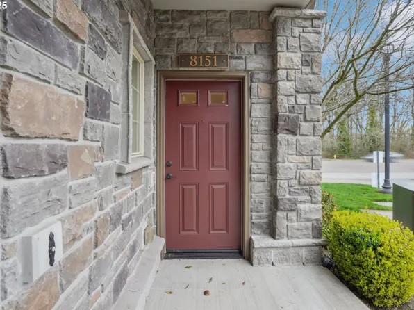 8151 NE Rockne Way, Hillsboro, OR 97006