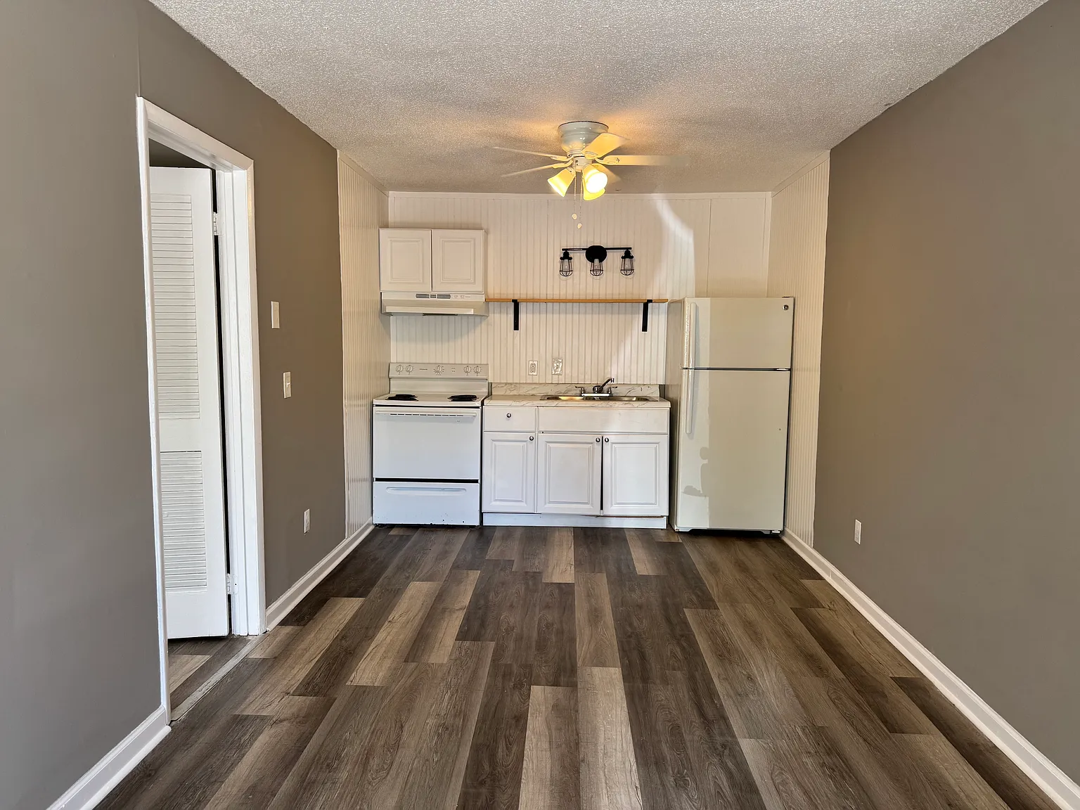 1 bed, 550 sqft, $725 — Photo 1