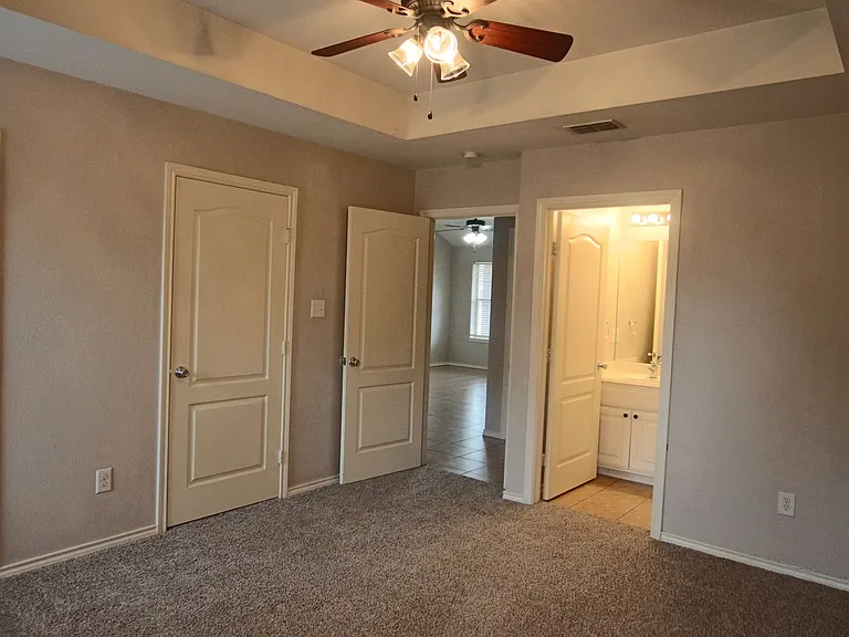 Coming Soon! 3 Bed 2 Bath 1 Car Duplex- Lindale Isd! — Photo 14