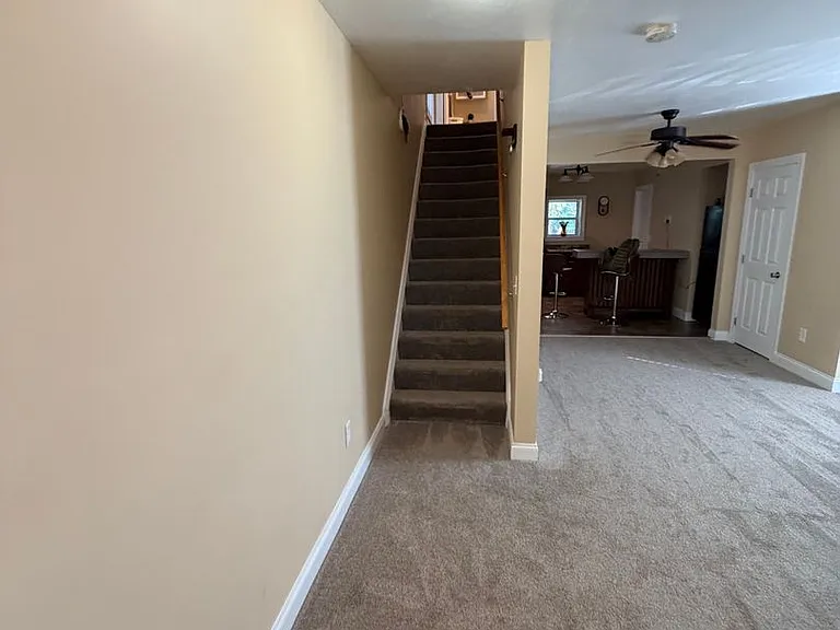 523 Jefferson St — Photo 5