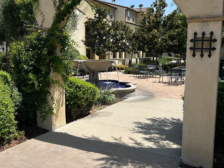 909 Santa Fe Ave #E — Photo 8