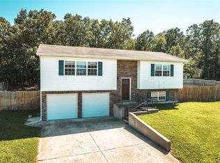 19766 Stirrup Ln, Waynesville, MO 65583