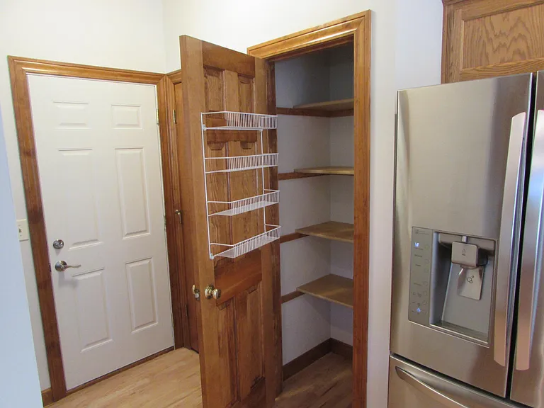 Kitchen pantry