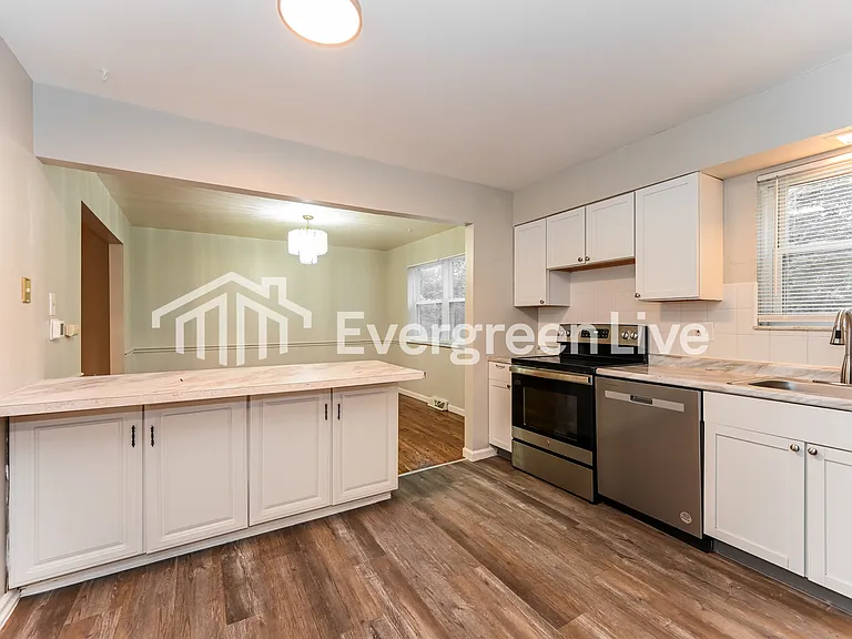 10620 Bradbury Dr — Photo 7