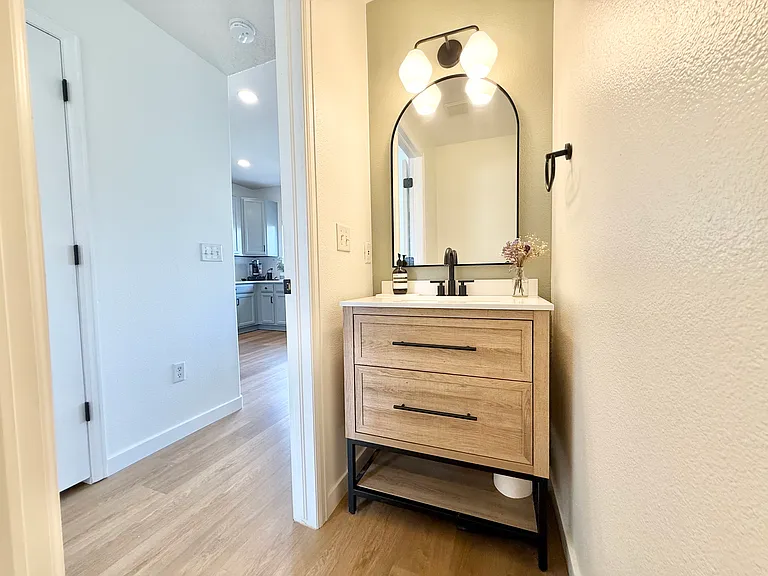 387 Ivory Cir — Photo 14