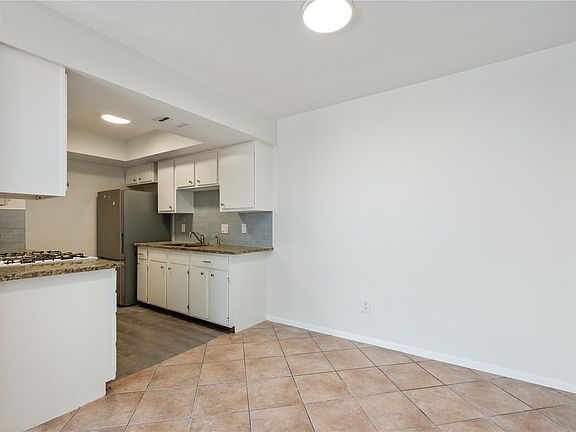 2nd image of 9809 Aberdeen Way