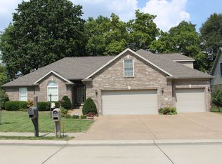 4318 Huntington Ridge Cir, Newburgh, IN 47630