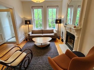 102 4th St SE, Washington, DC 20003