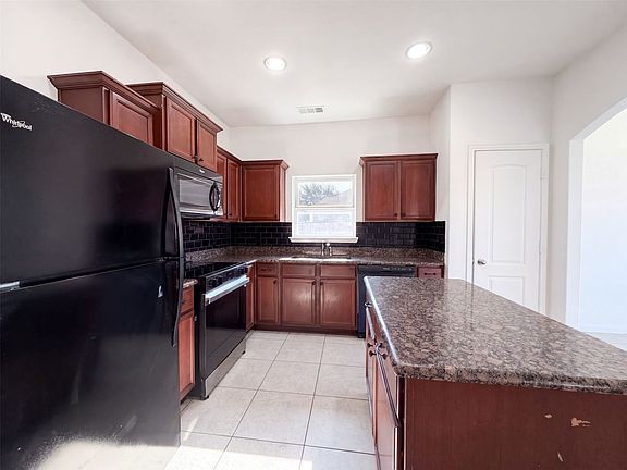 2nd image of 4101 Tower Ln
