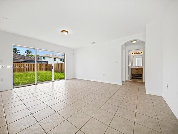 5th image of 14041 SW 155th Ct