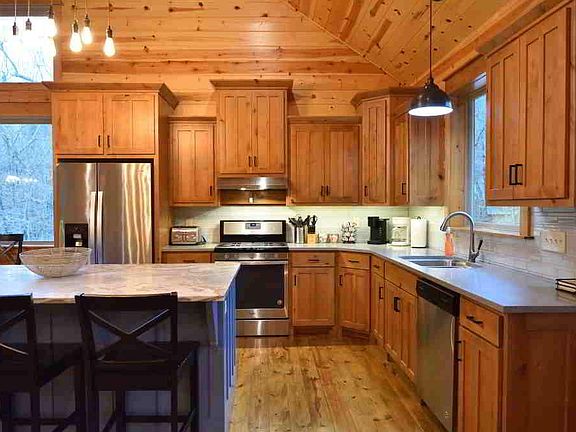 2nd image of 250 Almond Ln