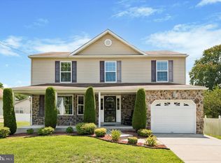 19 Belvue Ter, Aston, PA 19014