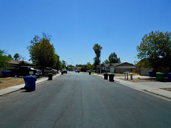 4th image of 3006 E Diamond Ave