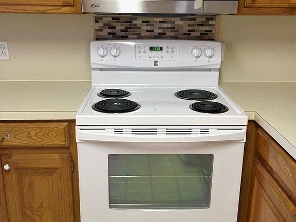Stove and Microwave