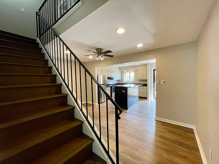 40 Terrace Ct — Photo 9