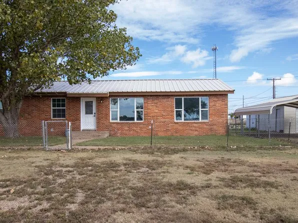 105 10th St, Channing, TX 79018